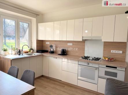 4 | Pronájem bytu, 3+kk, 62 m²