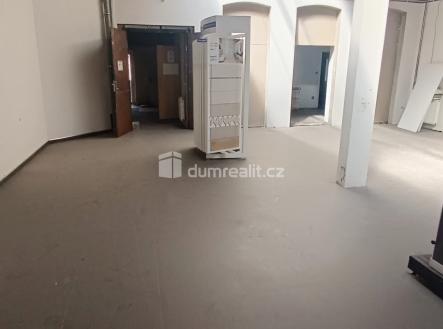4 | Prodej - komerční objekt, výroba, 1 300 m²