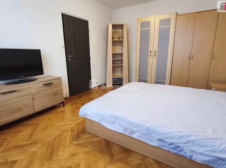 4 | Pronájem bytu, 2+kk, 37 m²