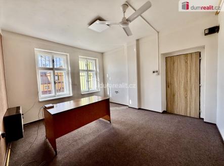 4 | Pronájem - obchodní prostor, 36 m²