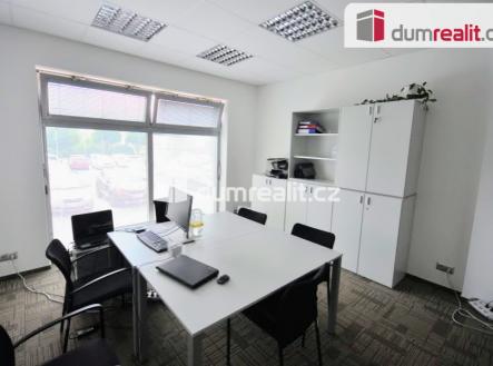 2 | Pronájem - kanceláře, 27 m²