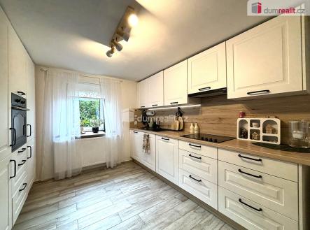 2 | Prodej - dům/vila, 101 m²