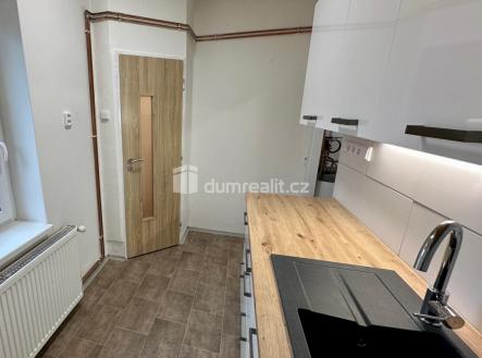 3 | Pronájem bytu, 1+1, 36 m²