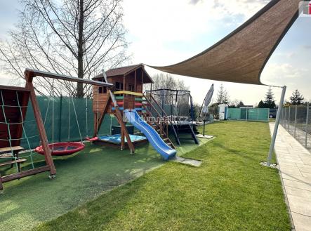 3 | Prodej - pozemek, zahrada, 729 m²