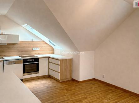 2 | Pronájem bytu, 2+kk, 68 m²