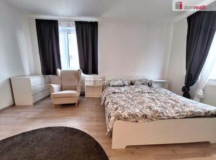 2 | Pronájem bytu, 1+kk, 33 m²