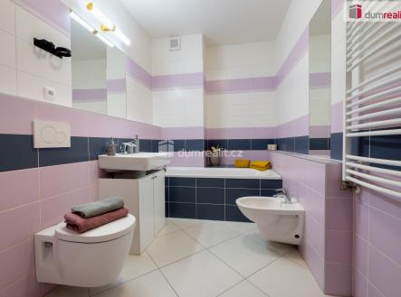 2 | Pronájem bytu, 2+kk, 57 m²