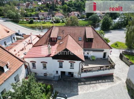 2 | Prodej - komerční objekt, jiný, 930 m²
