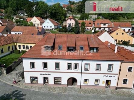 1 | Prodej - nájemní dům, 930 m²