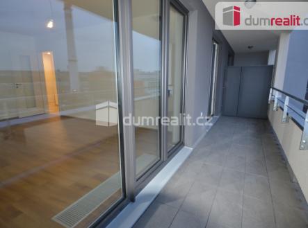 4 | Pronájem bytu, 2+kk, 58 m²