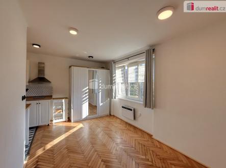 3 | Pronájem bytu, 2+kk, 38 m²