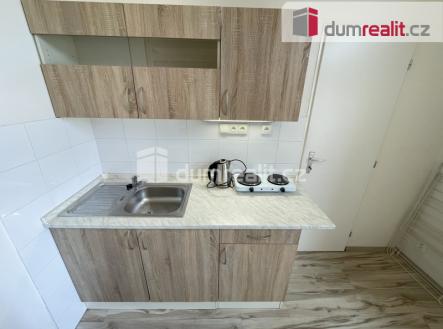 4 | Pronájem bytu, 1+kk, 25 m²