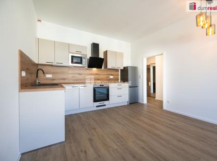 1 | Pronájem bytu, 2+kk, 77 m²