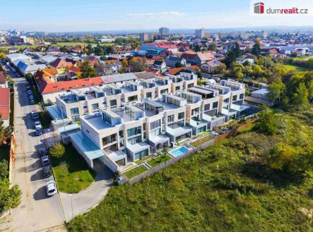 2 | Prodej - dům/vila, 378 m²