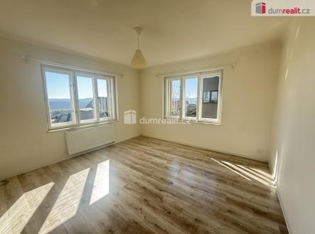 Pronájem bytu, 2+1, 60 m² obrázek