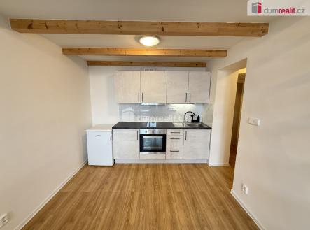 3 | Pronájem bytu, 1+kk, 35 m²