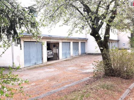 4 | Prodej - malý objekt/garáž