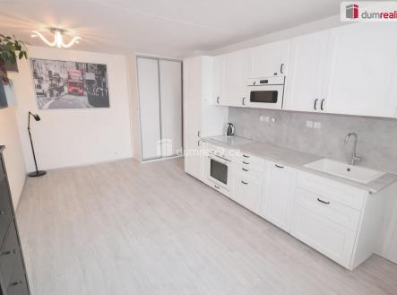 3 | Pronájem bytu, 2+kk, 38 m²
