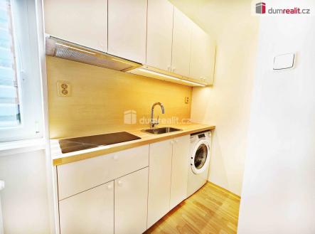 2 | Pronájem bytu, 1+kk, 21 m²