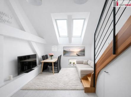 2 | Pronájem bytu, 2+kk, 43 m²