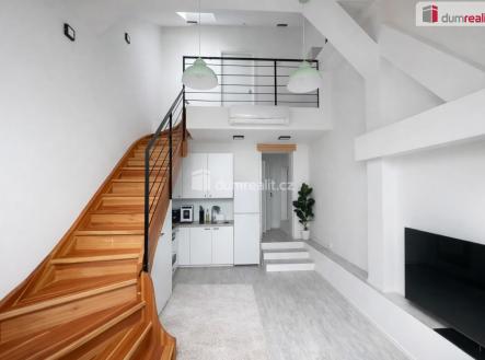 3 | Pronájem bytu, 2+kk, 43 m²