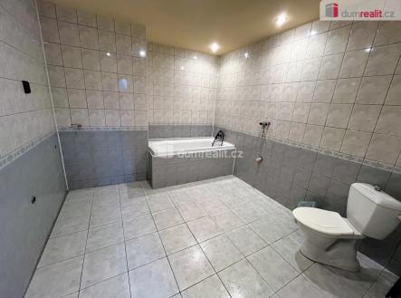 3 | Pronájem - obchodní prostor, 134 m²