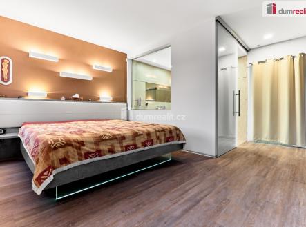 3 | Prodej - dům/vila, 296 m²