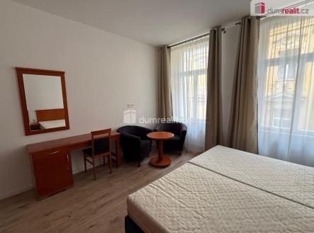 2 | Pronájem bytu, 1+kk, 35 m²