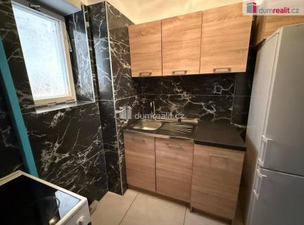 4 | Pronájem bytu, 1+kk, 35 m²
