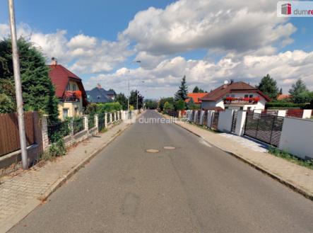 4 | Pronájem - malý objekt/garáž