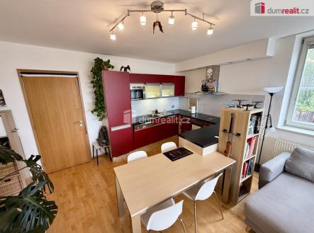 4 | Pronájem bytu, 2+kk, 63 m²