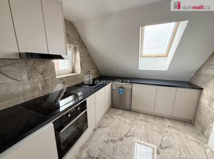 Pronájem bytu, 2+1, 52 m² obrázek