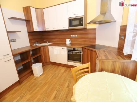 4 | Pronájem bytu, 3+kk, 72 m²
