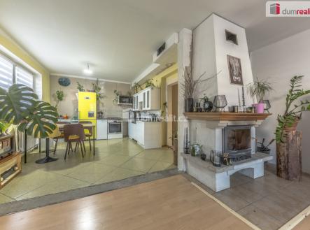 3 | Prodej - dům/vila, 209 m²