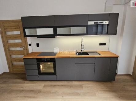 4 | Pronájem bytu, 4+1, 105 m²