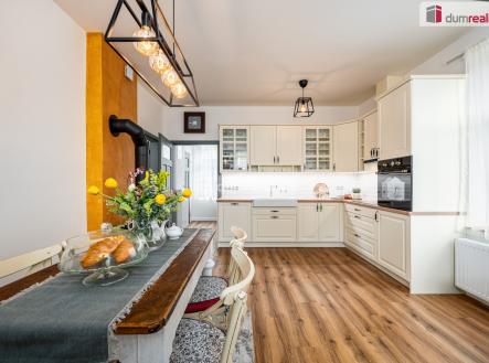 1 | Prodej - dům/vila, 140 m²