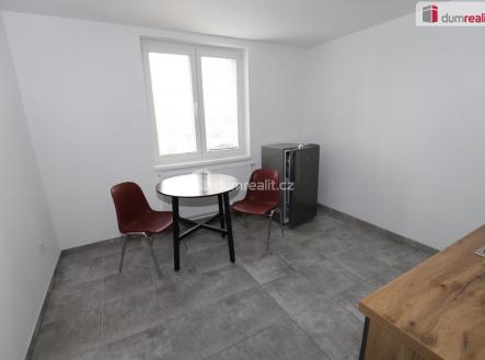 4 | Pronájem bytu, 1+1, 37 m²