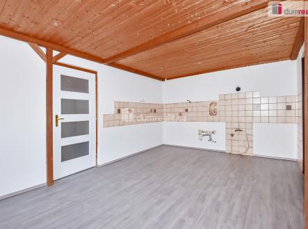 4 | Prodej - dům/vila, 350 m²