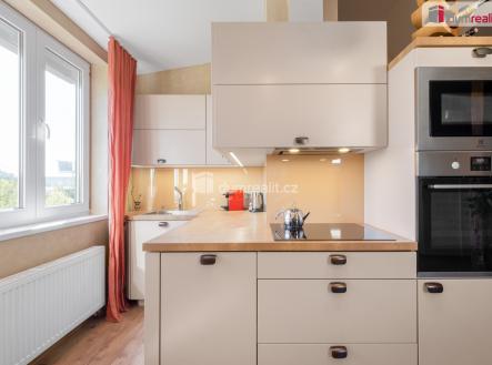 kuchyňská linka | Prodej bytu, 3+1, 97 m²