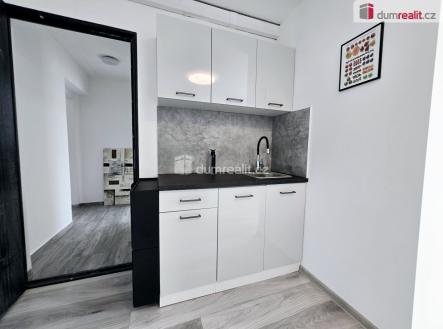 4 | Pronájem bytu, 1+kk, 22 m²