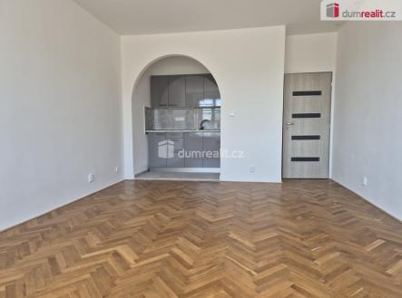 2 | Pronájem bytu, 1+kk, 27 m²