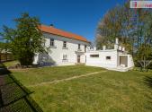 Prodej - dům/vila, 266 m²