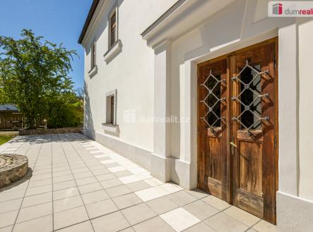 2 | Prodej - dům/vila, 266 m²