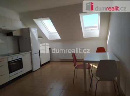 2 | Pronájem bytu, 2+1, 60 m²