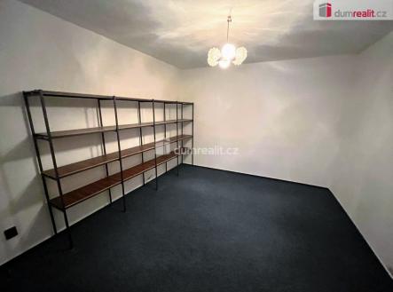 2 | Pronájem - obchodní prostor, 95 m²