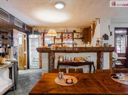 4 | Prodej - penzion, 350 m²