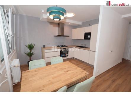 3 | Pronájem bytu, 2+kk, 60 m²