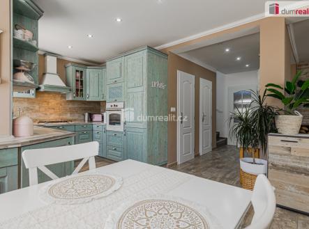 3 | Prodej - dům/vila, 135 m²