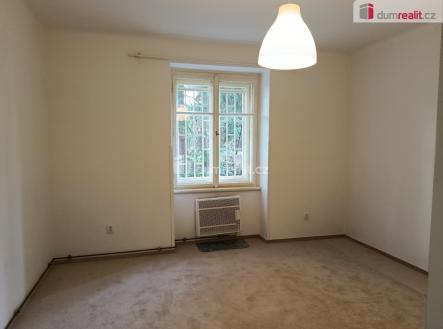 4 | Pronájem bytu, 1+kk, 29 m²