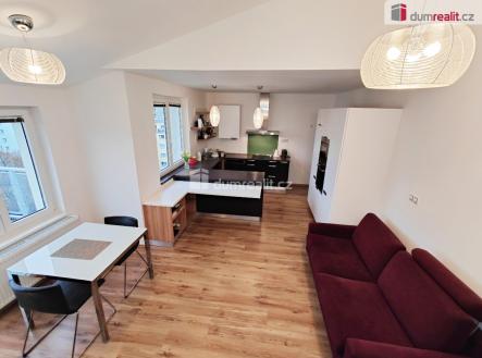 3 | Pronájem bytu, 2+kk, 64 m²